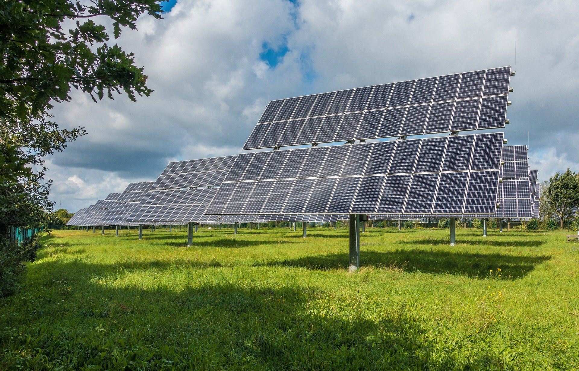 photovoltaic-system-2742302_1920.jpg?w\u